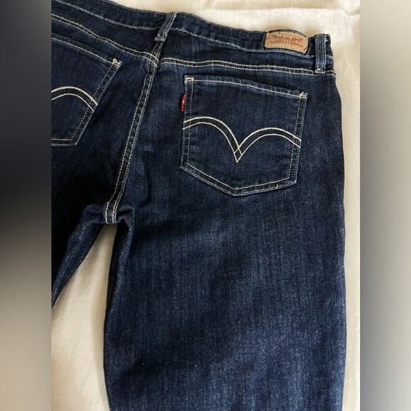 Levis 518 superlow bootcut  Size 13M/31 Color Blue for women’s - Picture 6 of 16